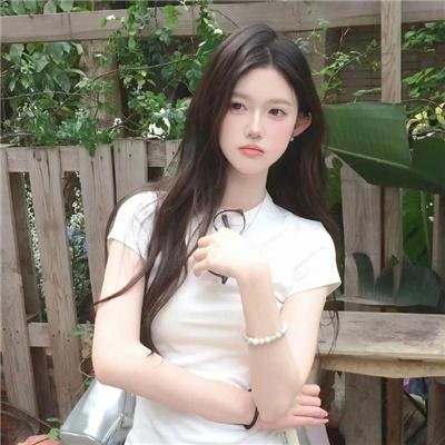 黑夜里的眼睛